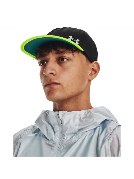 Шапка с козирка Under Armour с десен черно