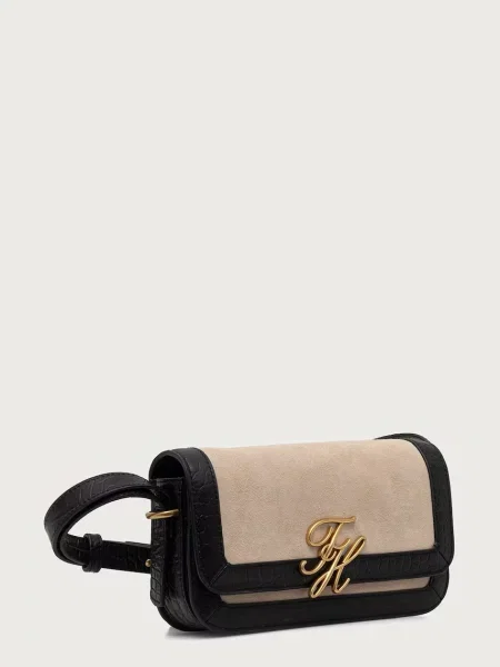 Tommy Hilfiger чанта crossbody дамска от велур SCRIPT бежово