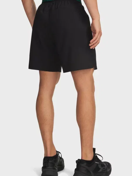 Короткие шорты Under Armour черные