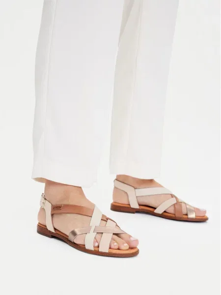Pikolinos Szandál bézs