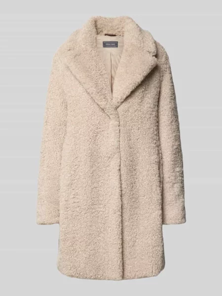 Płaszcz o kroju relaxed fit ze sztucznego futra z kołnierzem z połami White Label