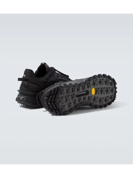 Sneakerși Moncler Trailgrip din piele negru