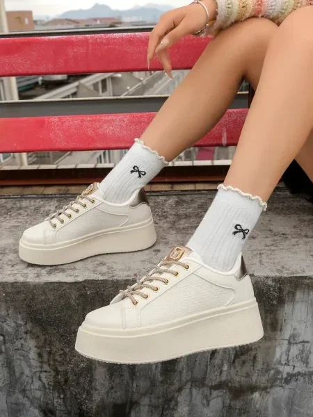 Sneakerși Resti alb