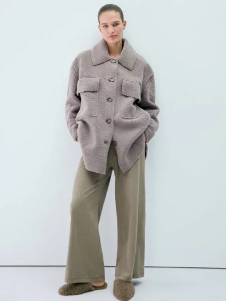 Bluza oversize z baranka średni Kobieta S MANGO brązowy