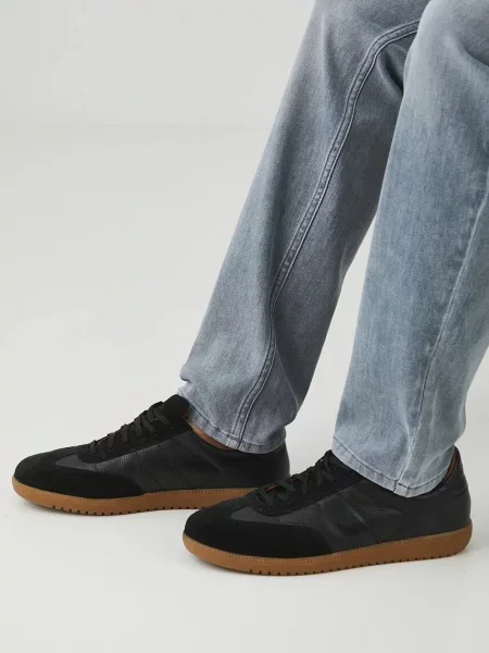 Kožené tenisky Medicine černé