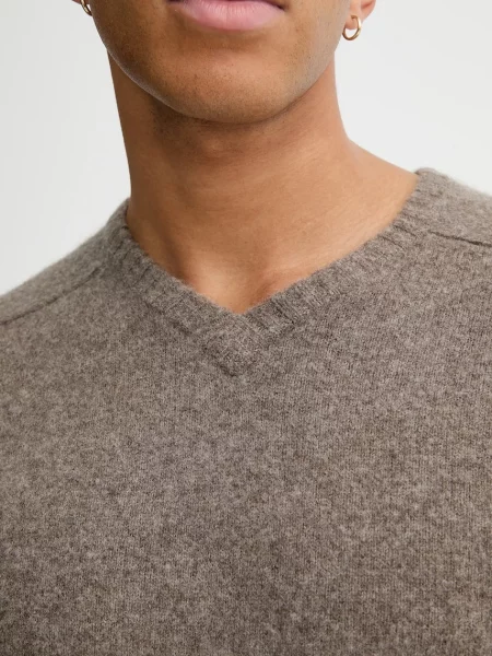 Свитер Filippa K бежевый