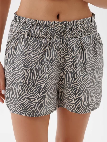 Шорти Leinle чорний