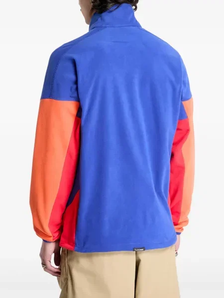 Pruhované tričko Adidas s autogramem s výstřihem do v černé