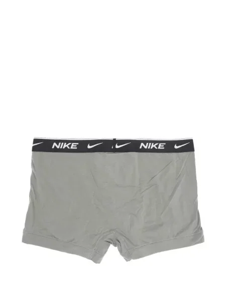 Scurt chiloți Nike cu imagine cu model floral negru