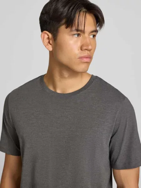 T-shirt o kroju regular fit z mieszanka bawełny model ' Jack & Jones