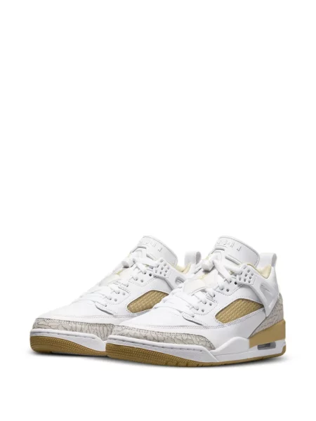 Sneakerși Jordan alb
