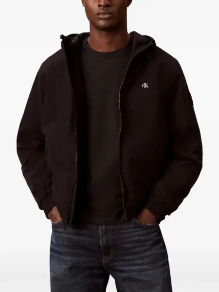 Τζιν μπουφάν Calvin Klein Jeans με κέντημα με κουκούλα μαύρο