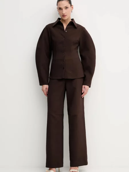 Rotate koszula regular z kołnierzykiem klasycznym brązowy