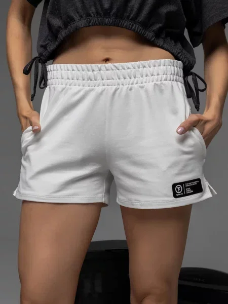 Женские шорты білі