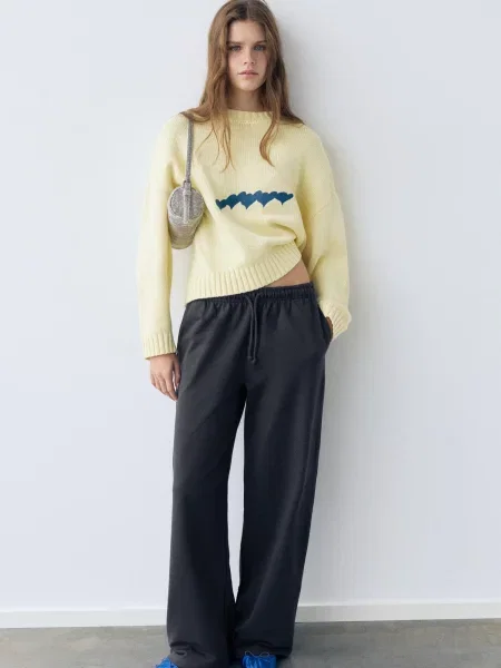 Pull&Bear Pantaloni bleumarin
