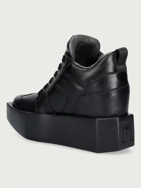 Кожаные кроссовки United Nude с камнями