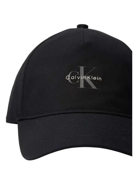 Traperice Calvin Klein s printom crna