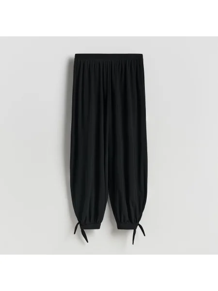 Reserved Ballon fazonú nadrág fekete