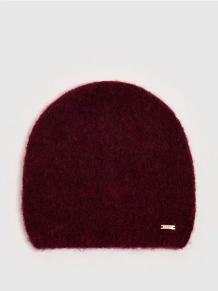 Mohito Trikotažinė beanie kepurė kaštoninė