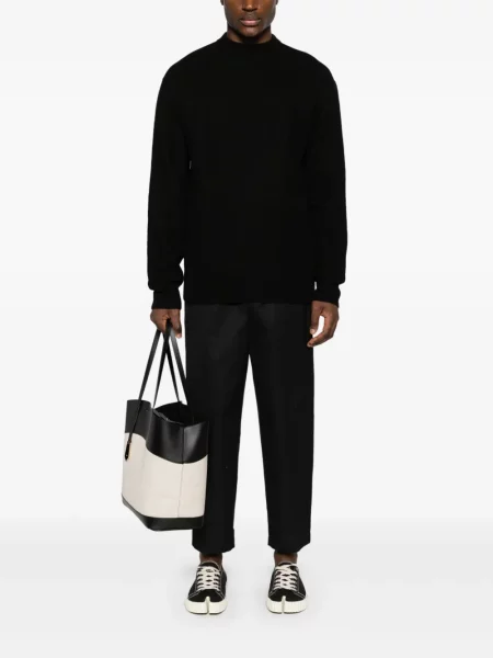 Vilnonis megztinis Jil Sander apvaliu kaklu juoda