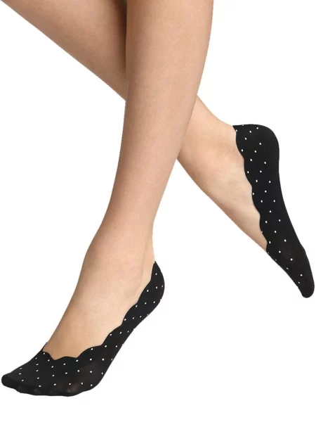 Женские следы чорні