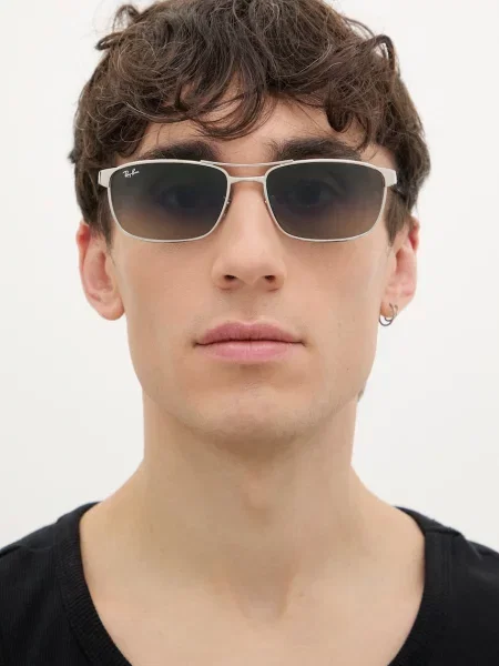 Ray-Ban napszemüveg