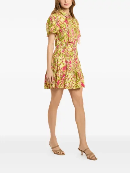 Rochie Cinq A Sept cu model floral cu imagine roz