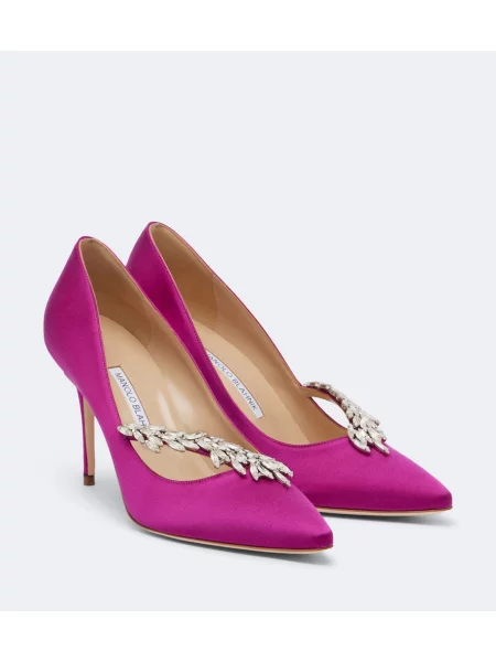 Pantofi cu toc Manolo Blahnik din satin roz