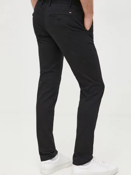 Kalhoty Tommy Hilfiger ve střihu chinos černá