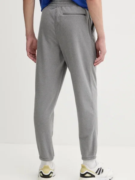 The North Face spodnie dresowe szary