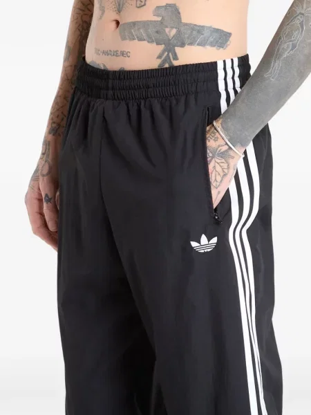 Trčanje majica Adidas s autogramom perforacija crna