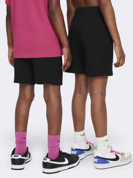 Детские спортивные шорты Nike черные