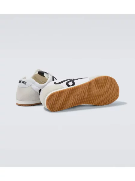 Sneakerși Loewe din piele de căprioară alb