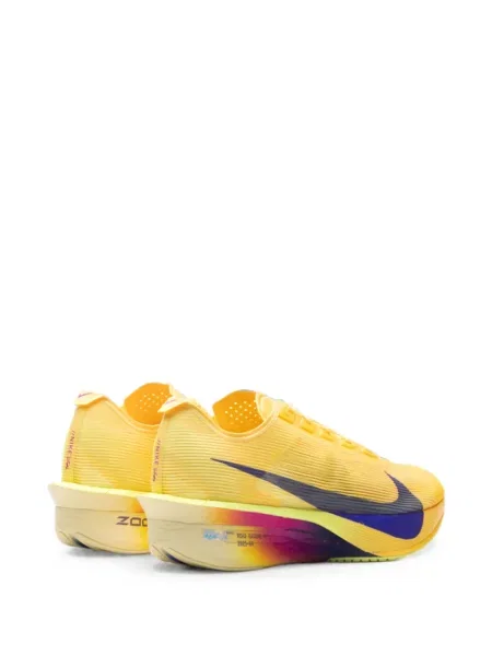 Sneakerși Nike galben