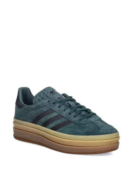 Pruhované kalhoty Adidas s výšivkou na platformě černé