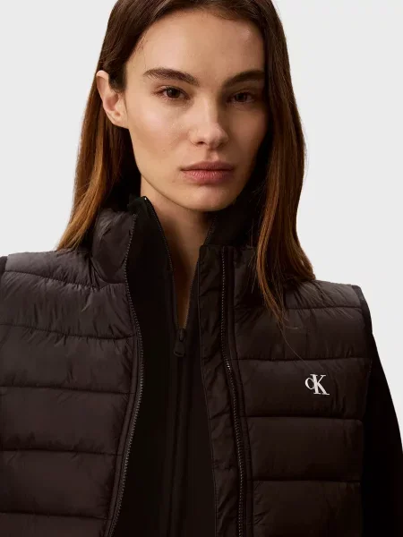 Компактний джинсовий жилет Calvin Klein Jeans чорний