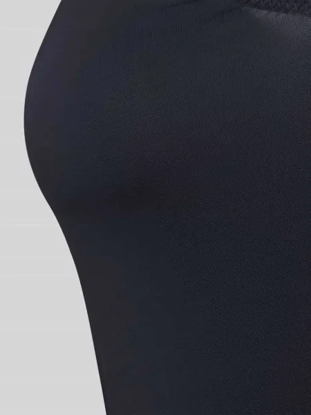 Halka z dekoltem w serek Hanro czarna