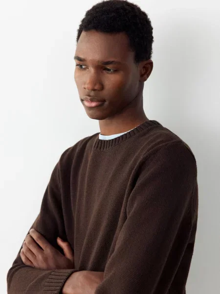 Sweter basic z grubej dzianiny Teen S MANGO TEEN brązowy
