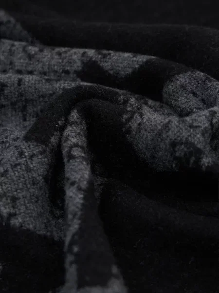 Жаккардовый шарф Guess черный
