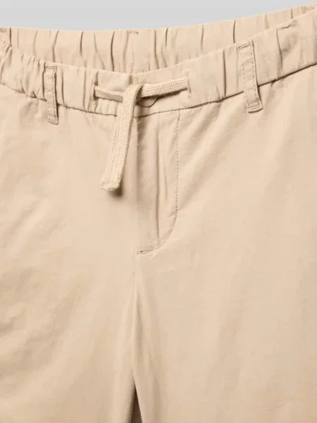 Szorty z elastycznym pasem i wpuszczanymi model ‘JAIDEN’ Jack & Jones