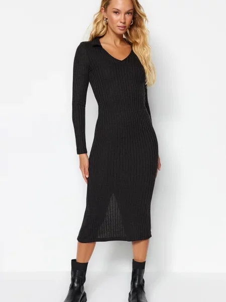 Rochie maxi Trendyol cu decolteu în V negru