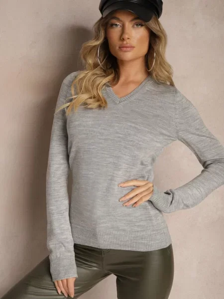 Casualowy Sweter z Dekoltem w Serek Amitta szary