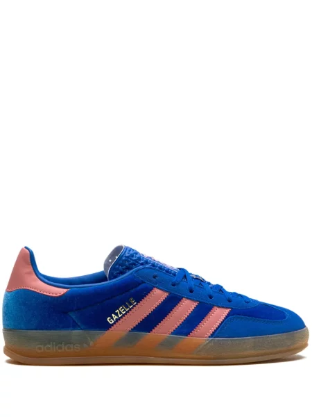 Кадифени маратонки Adidas Gazelle бяло