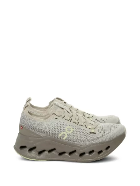 Sneakerși On cu imagine
