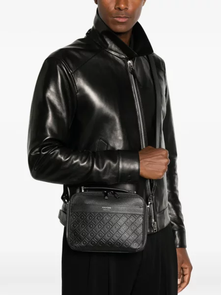 Kožená crossbody taška Ferragamo černá