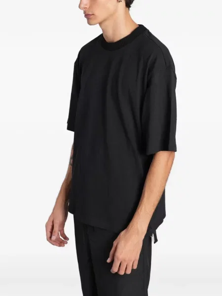 Tricou Peacemaker Oamc cu decolteu rotund negru