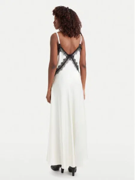 Nine West Koktélruha Krém