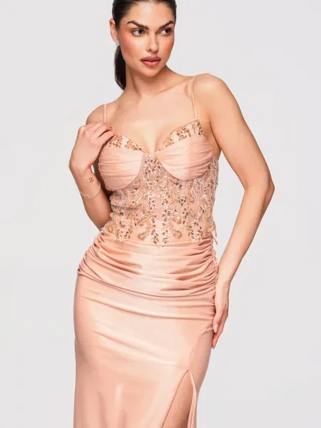 Rochie de seară Edoti cu volane