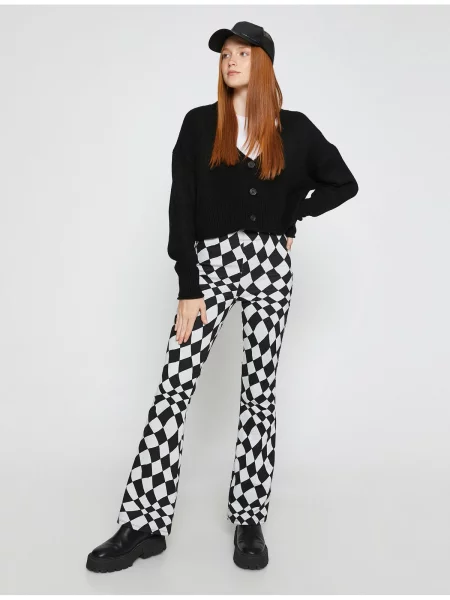 Pantaloni Koton în carouri negru