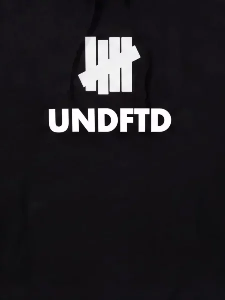 Kapucnis melegítő felső Undefeated nyomtatás fekete